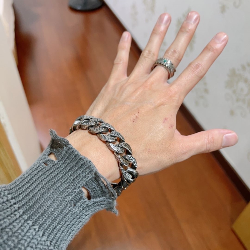 Gvc*1 bracelets